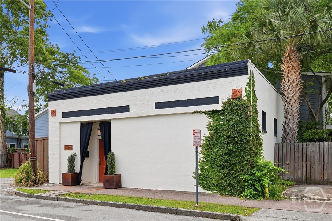 1112 Lincoln Street