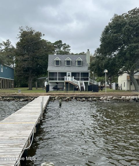 157 S River Drive Beaufort NC 28516