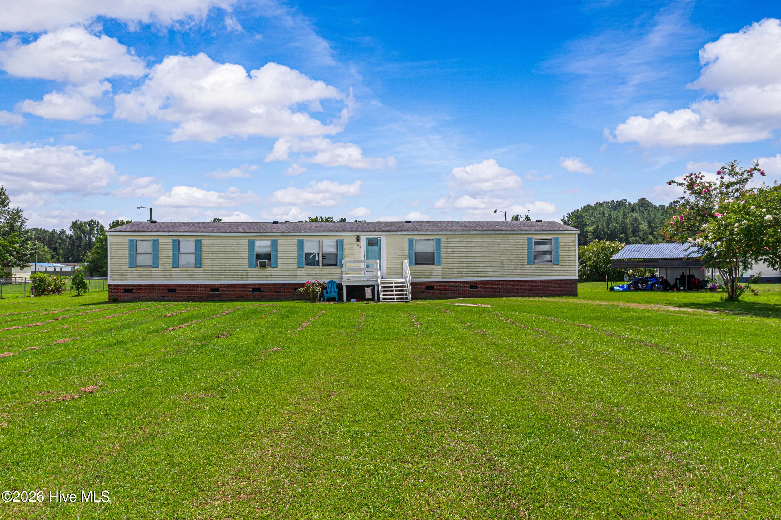 109 Lariat Circle