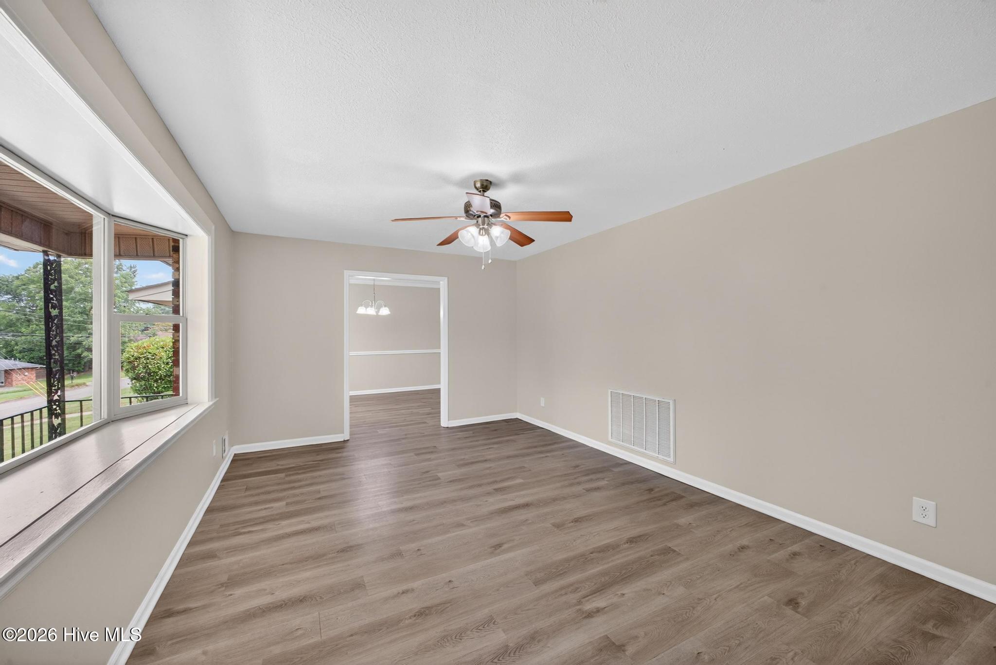 544 Hillwood Circle