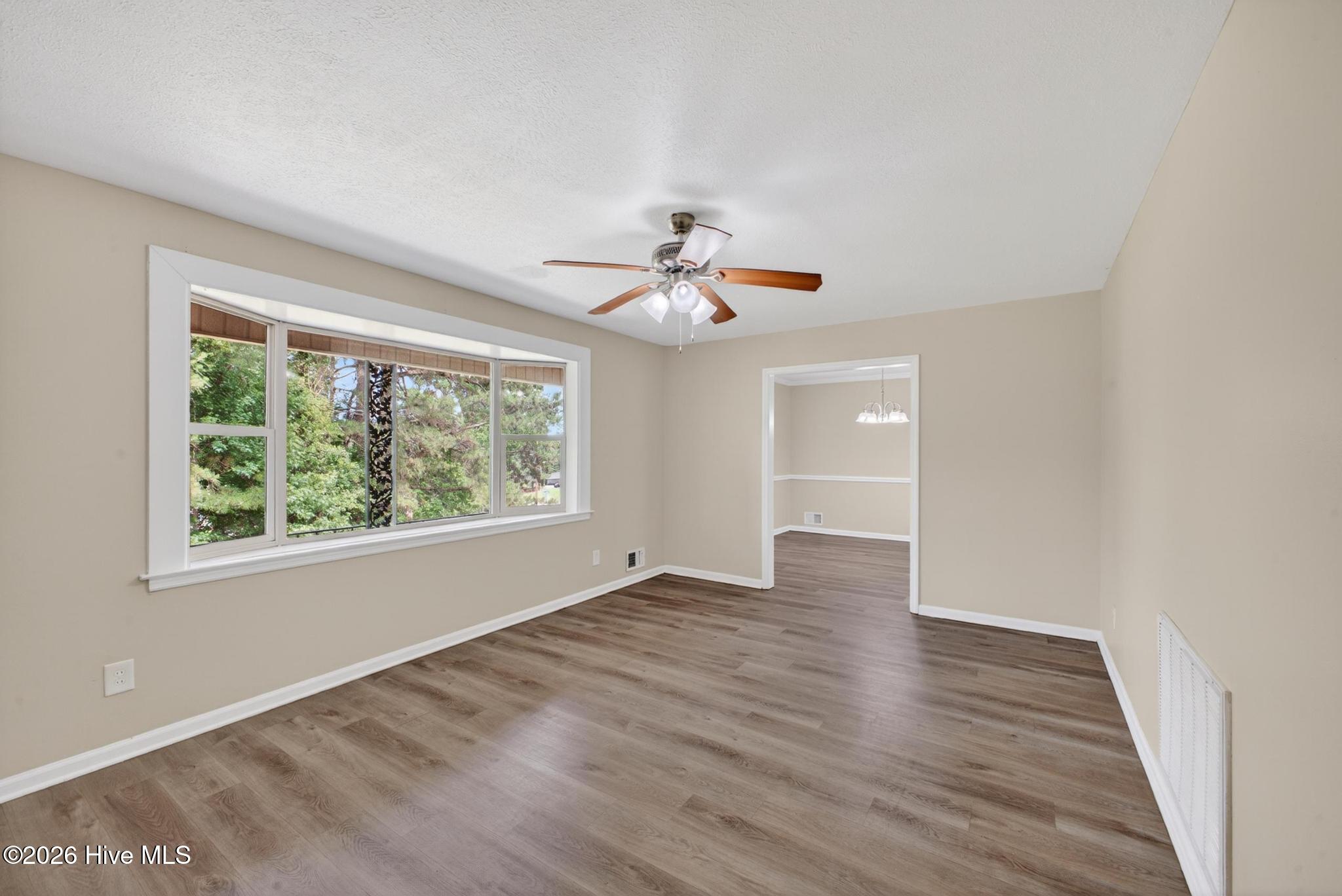 544 Hillwood Circle