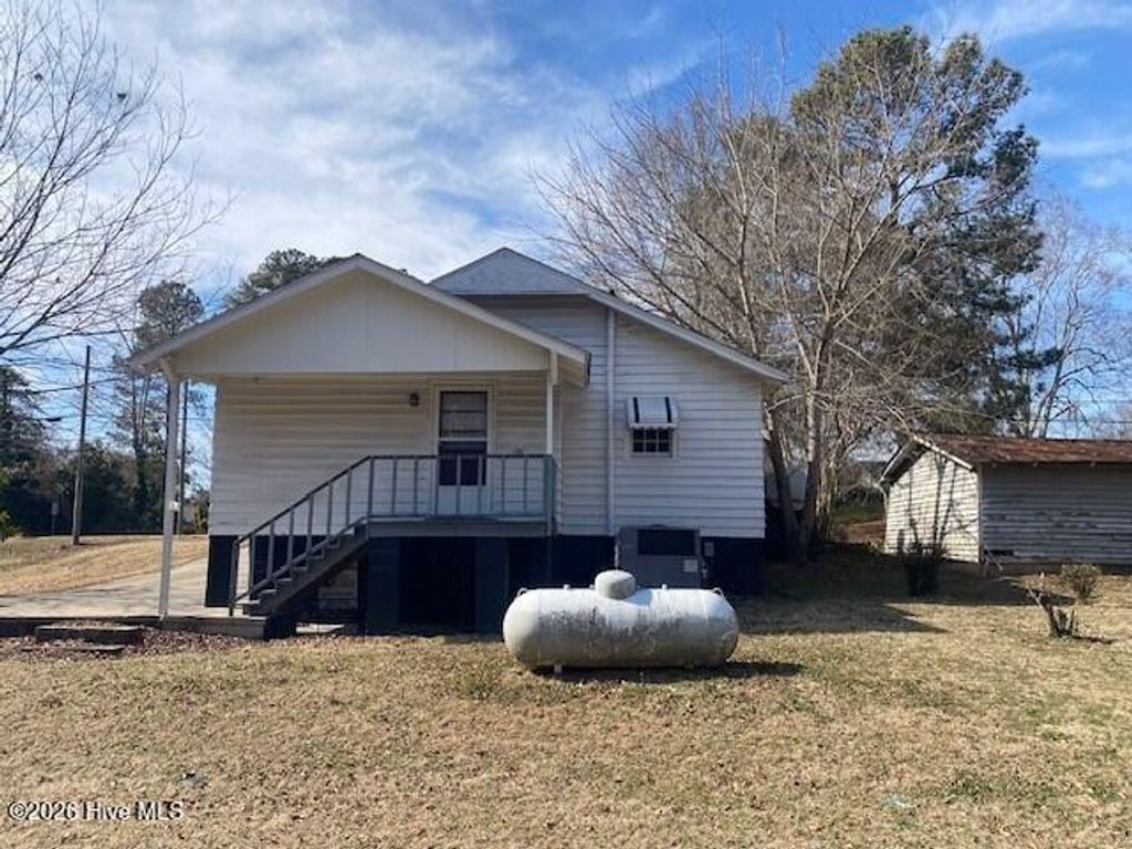 Photo of 12181 Oak Avenue, Bailey, NC 27807 (MLS # 100555324)