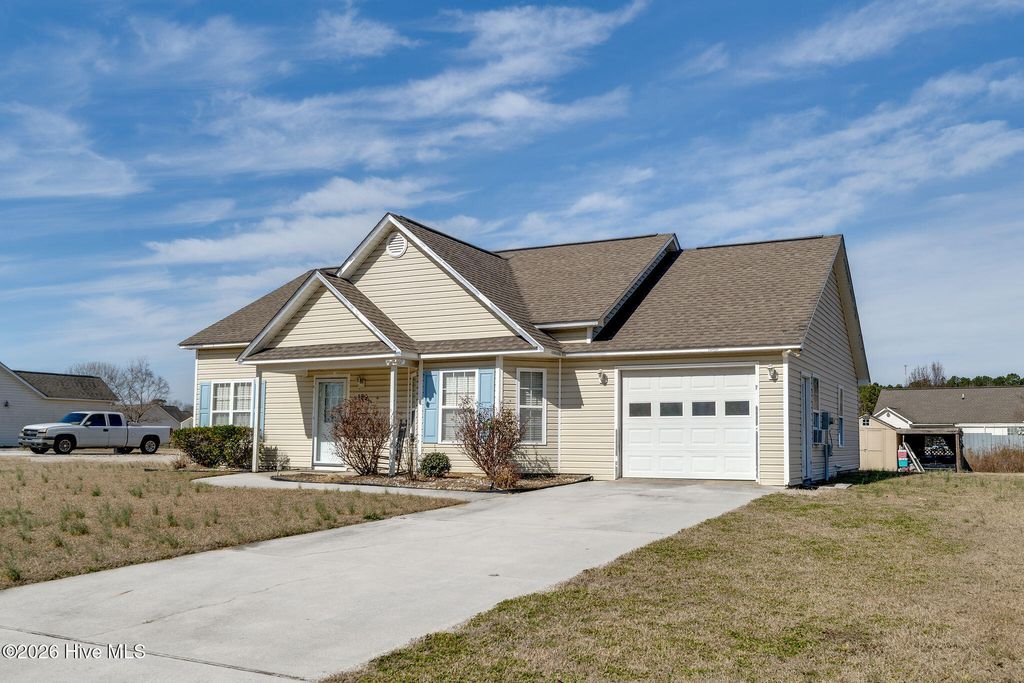 Photo of 129 Phillip Mills Drive, Teachey, NC 28464 (MLS # 100480619)