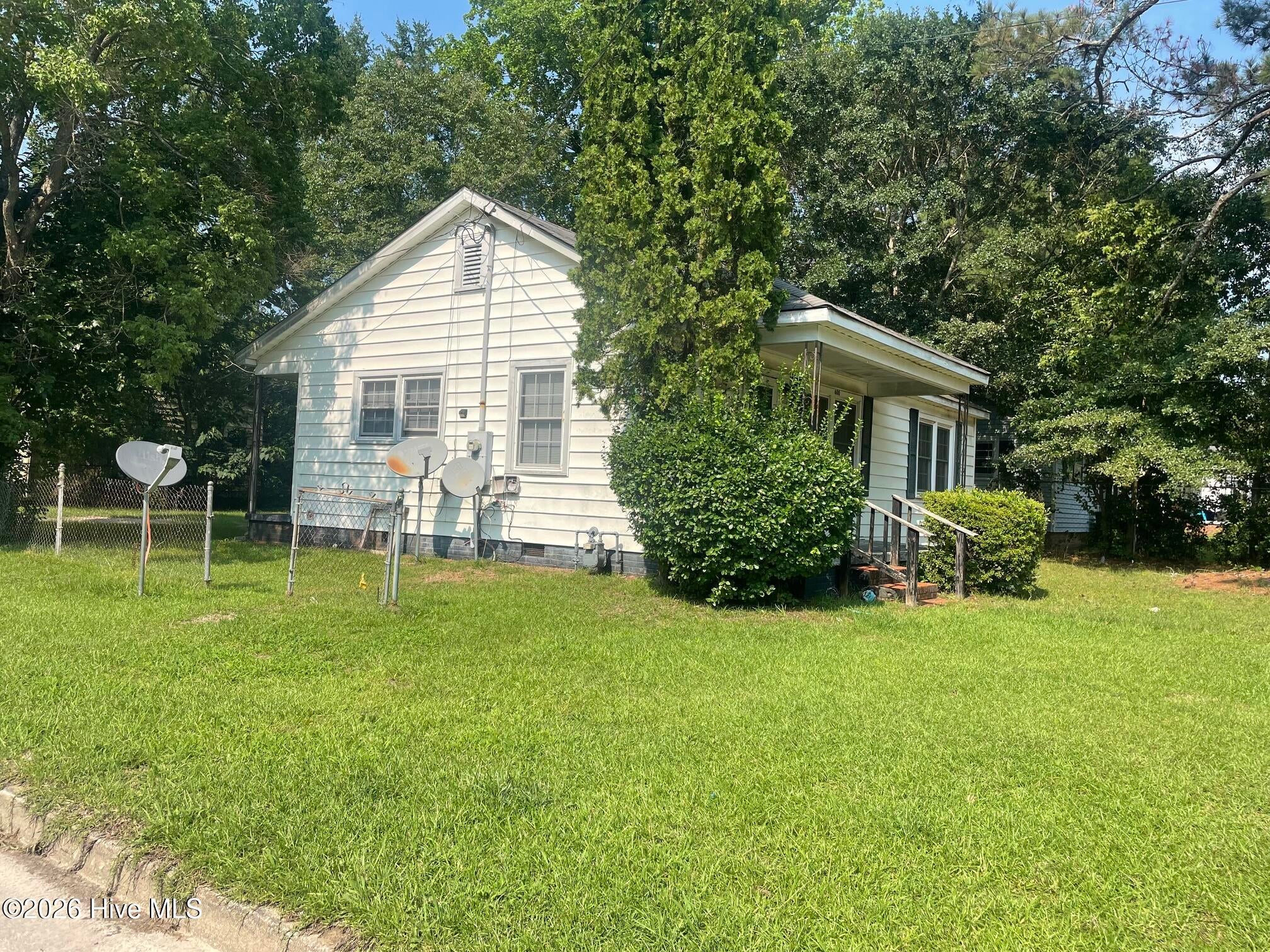 600 Dixon Street