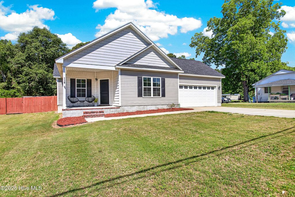 Photo of 118 Fire Tower Road, Richlands, NC 28574 (MLS # 100575365)