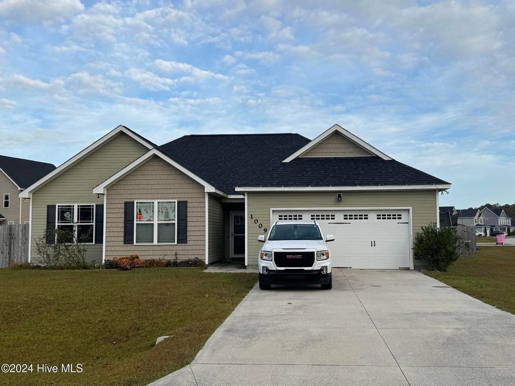 Photo of 1009 Bison Trail, Jacksonville, NC 28546 (MLS # 100547586)