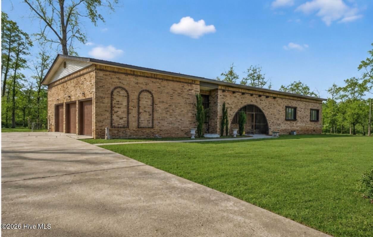 323 Long Horn Road