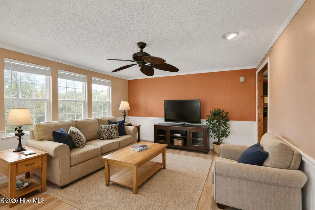 Photo of 4516 Oak Crest Drive SE, Southport, NC 28461 (MLS # 100552632)