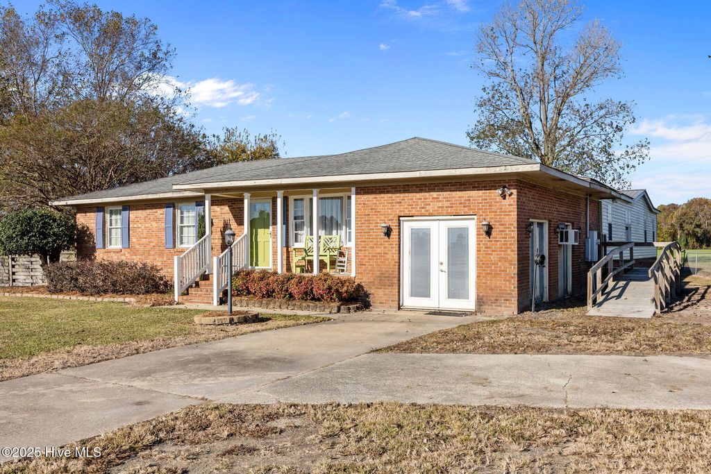 Photo of 2168 Hugo Road, Kinston, NC 28501 (MLS # 100541121)