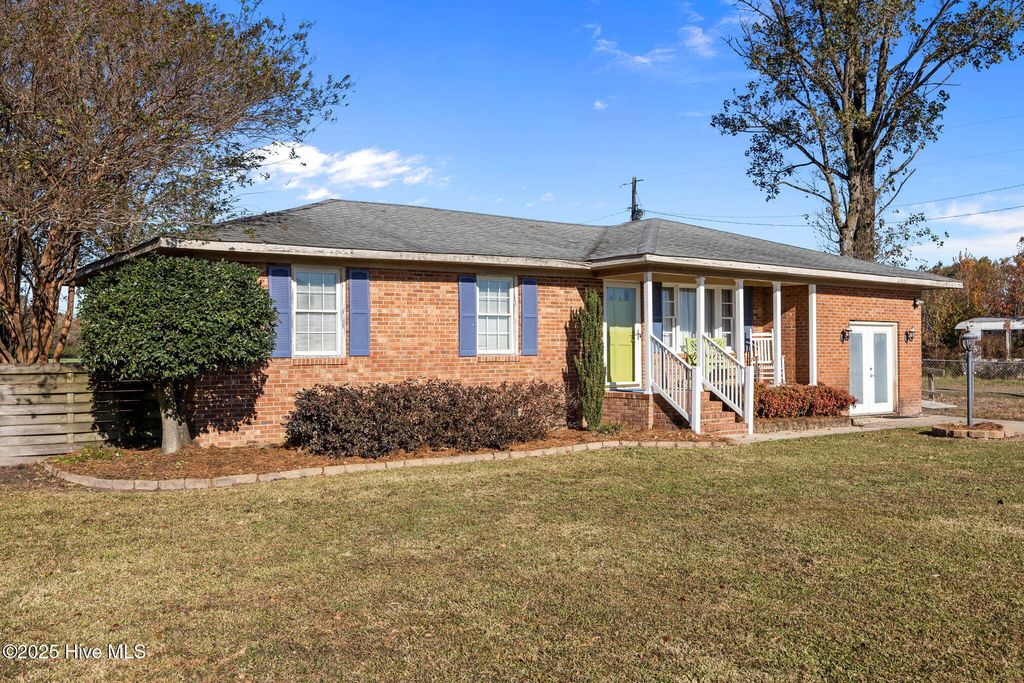 Photo of 2168 Hugo Road, Kinston, NC 28501 (MLS # 100541121)