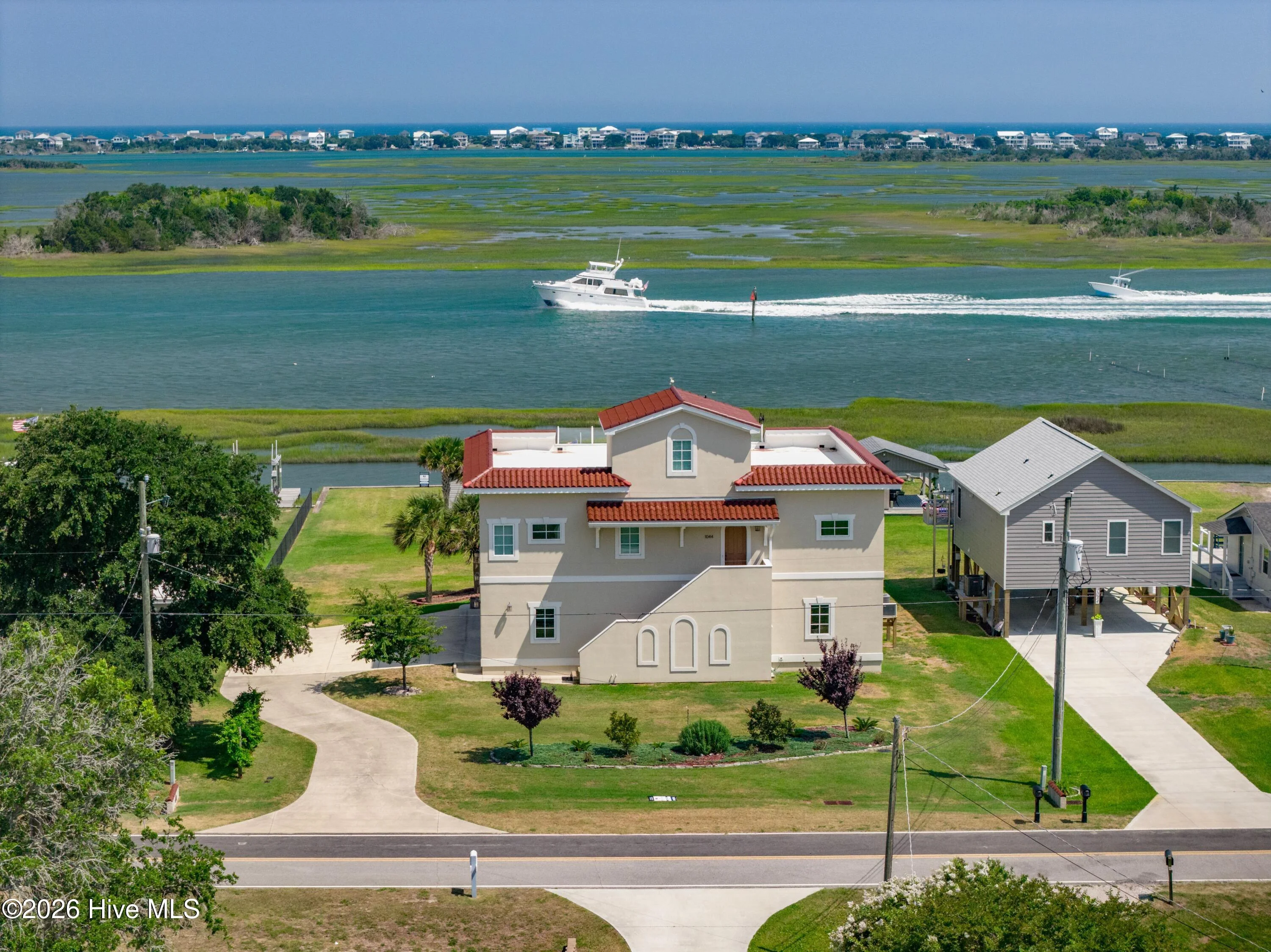 1044 Mallard Bay Drive