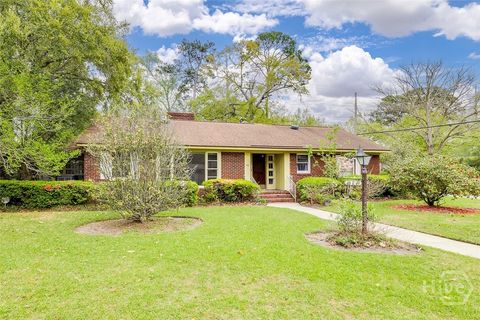 Homes For Sale - 48 E 61st Street<br/> Chatham County, Savannah, GA 31405