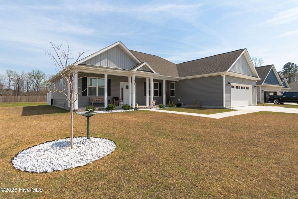 Photo of 610 Bright Harvest Drive, Maysville, NC 28555 (MLS # 100560747)