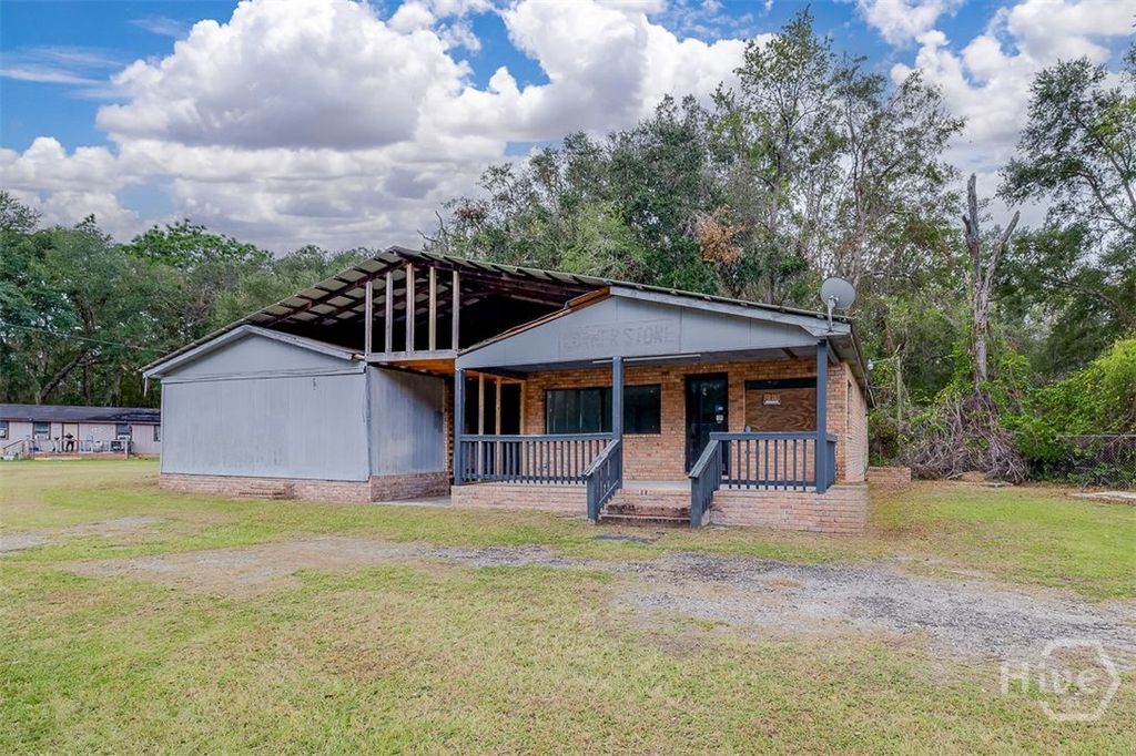 Photo of 667 Godfrey Road SE, Allenhurst, GA 31301 (MLS # SA346135)