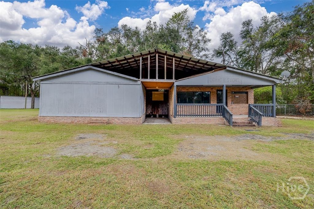 Photo of 667 Godfrey Road SE, Allenhurst, GA 31301 (MLS # SA346135)