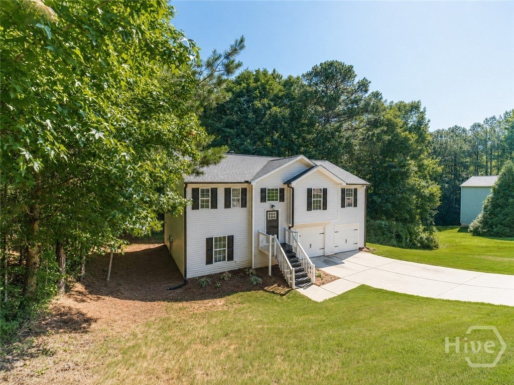 Photo of 1825 River Run Road, Monroe, GA 30656 (MLS # CL365213)