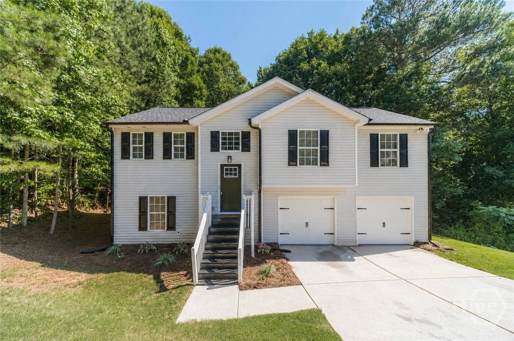 Photo of 1825 River Run Road, Monroe, GA 30656 (MLS # CL365213)
