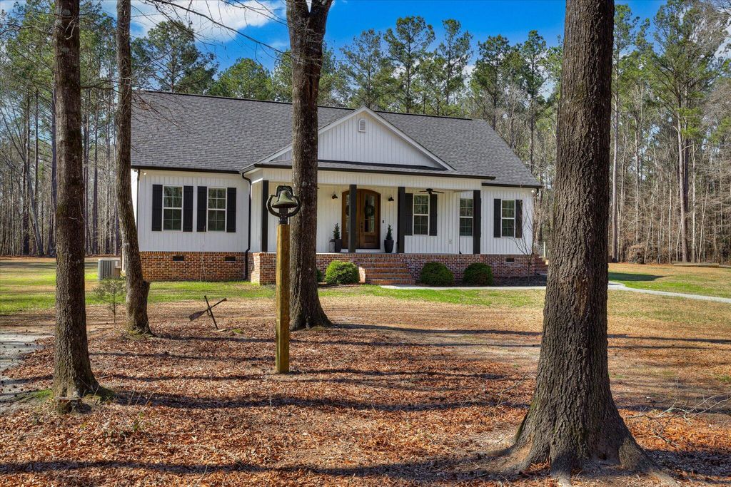 Photo of 612 Mczilkey Drive, Appling, GA 30802 (MLS # 552616)