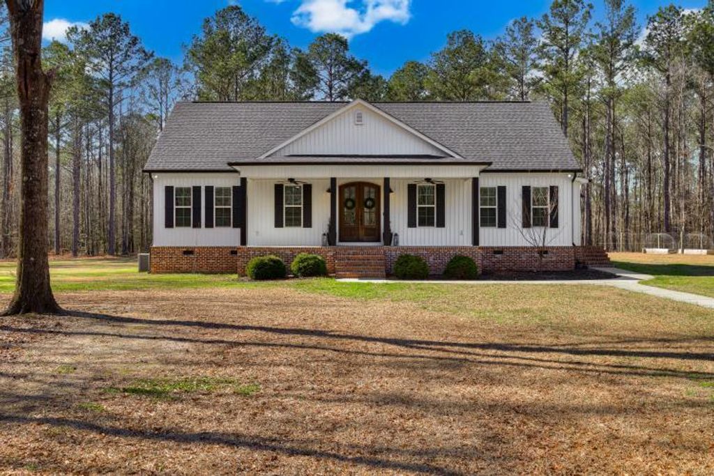 Photo of 612 Mczilkey Drive, Appling, GA 30802 (MLS # 552616)