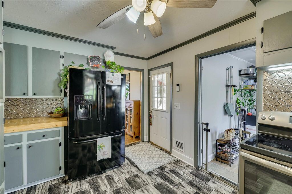 Photo of 112 Crestview Drive, North Augusta, SC 29841 (MLS # 550358)