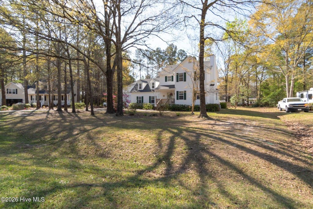 Photo of 589 Deer Run Road, New Bern, NC 28562 (MLS # 100564689)