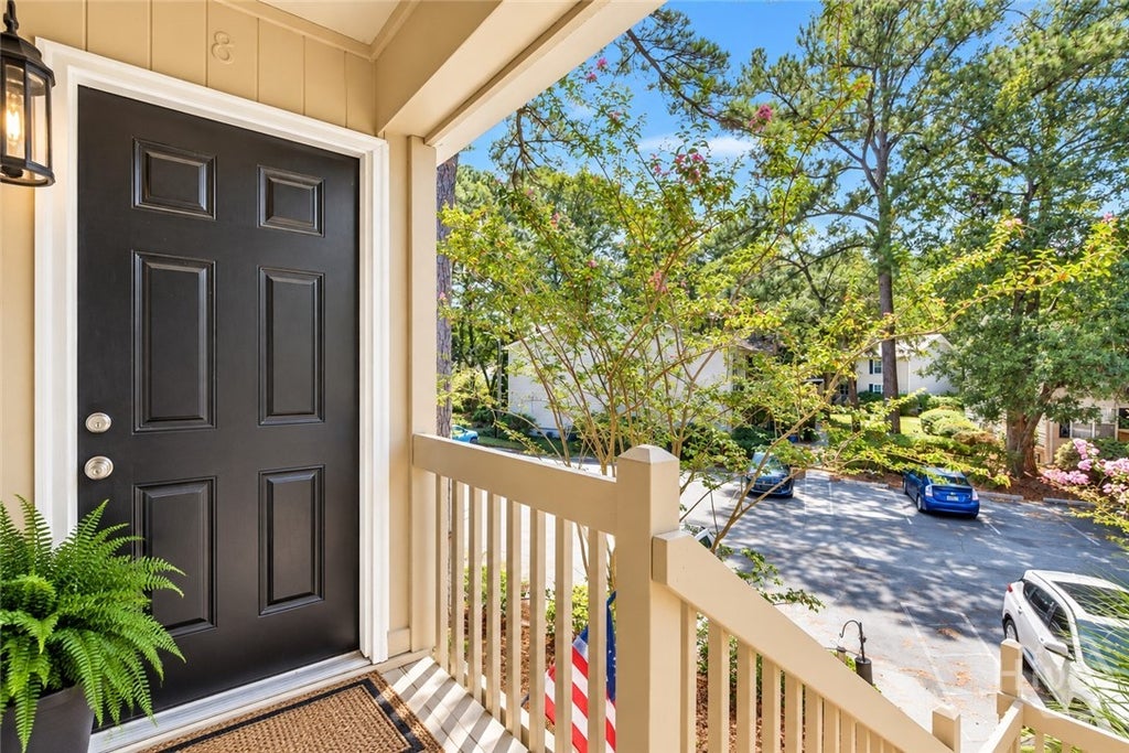 Photo of 401 N Cromwell Road #L 8, Savannah, GA 31410 (MLS # SA364707)