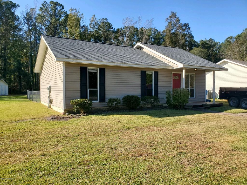 Photo of 362 Union Chapel Church Road, Richlands, NC 28574 (MLS # 100546667)