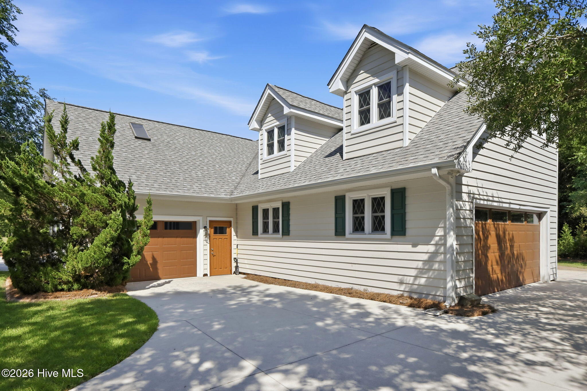 121 Harbour Drive