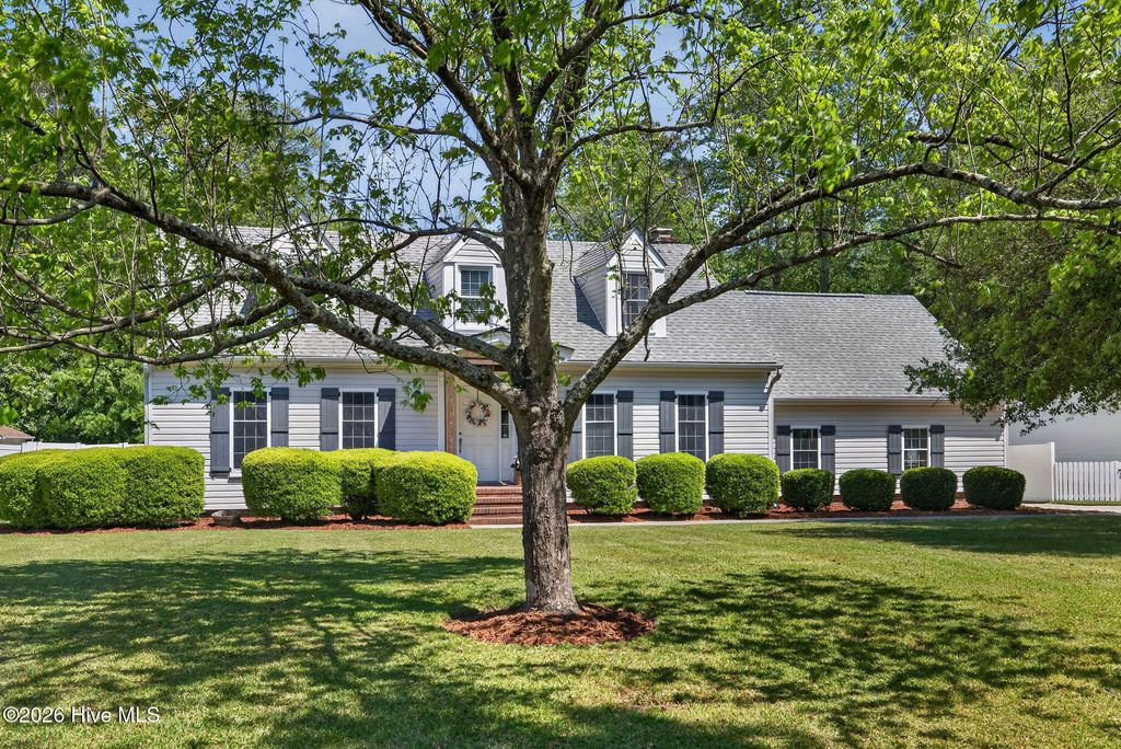 Photo of 310 Foxhall Court, Wilmington, NC 28412 (MLS # 100567485)