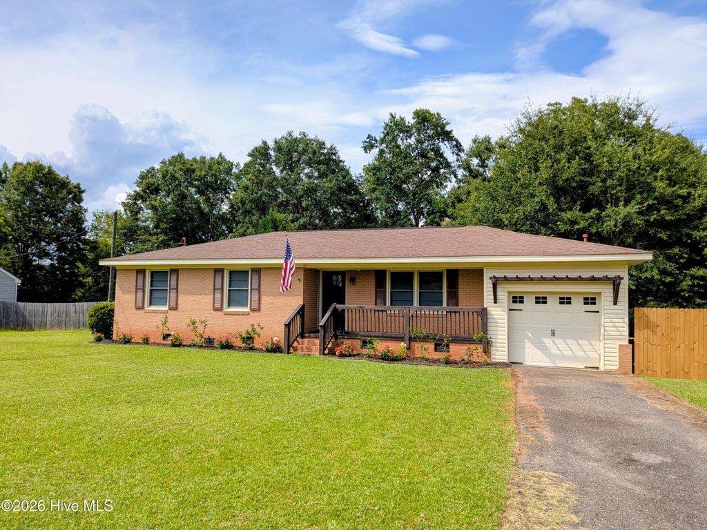 Photo of 217 Holmes Street, Edgefield, SC 29824 (MLS # 100588918)