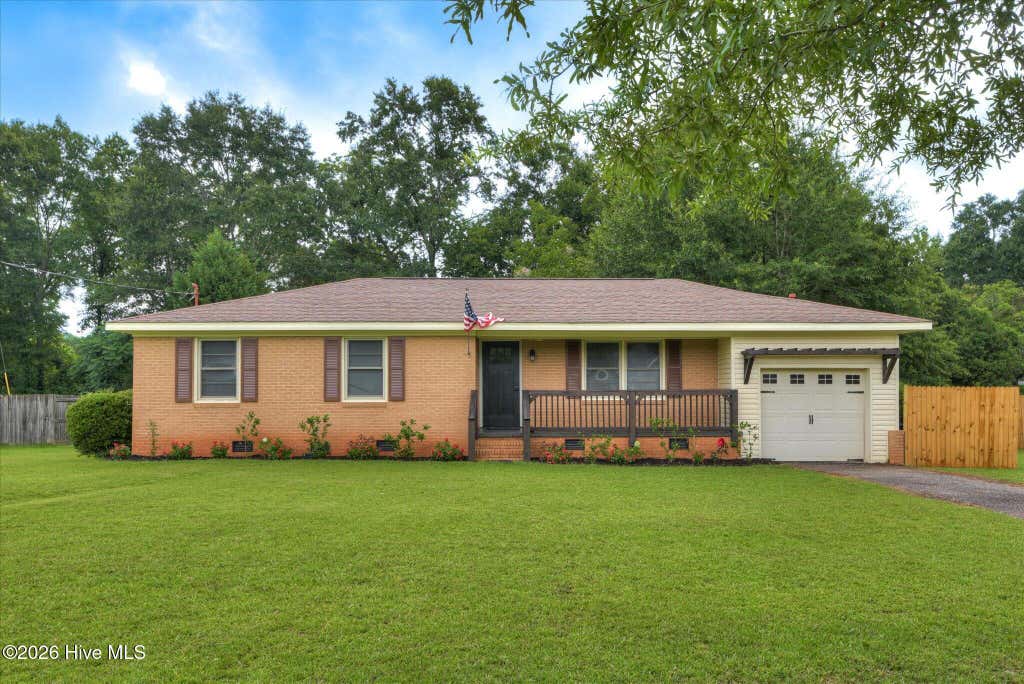 Photo of 217 Holmes Street, Edgefield, SC 29824 (MLS # 100588918)