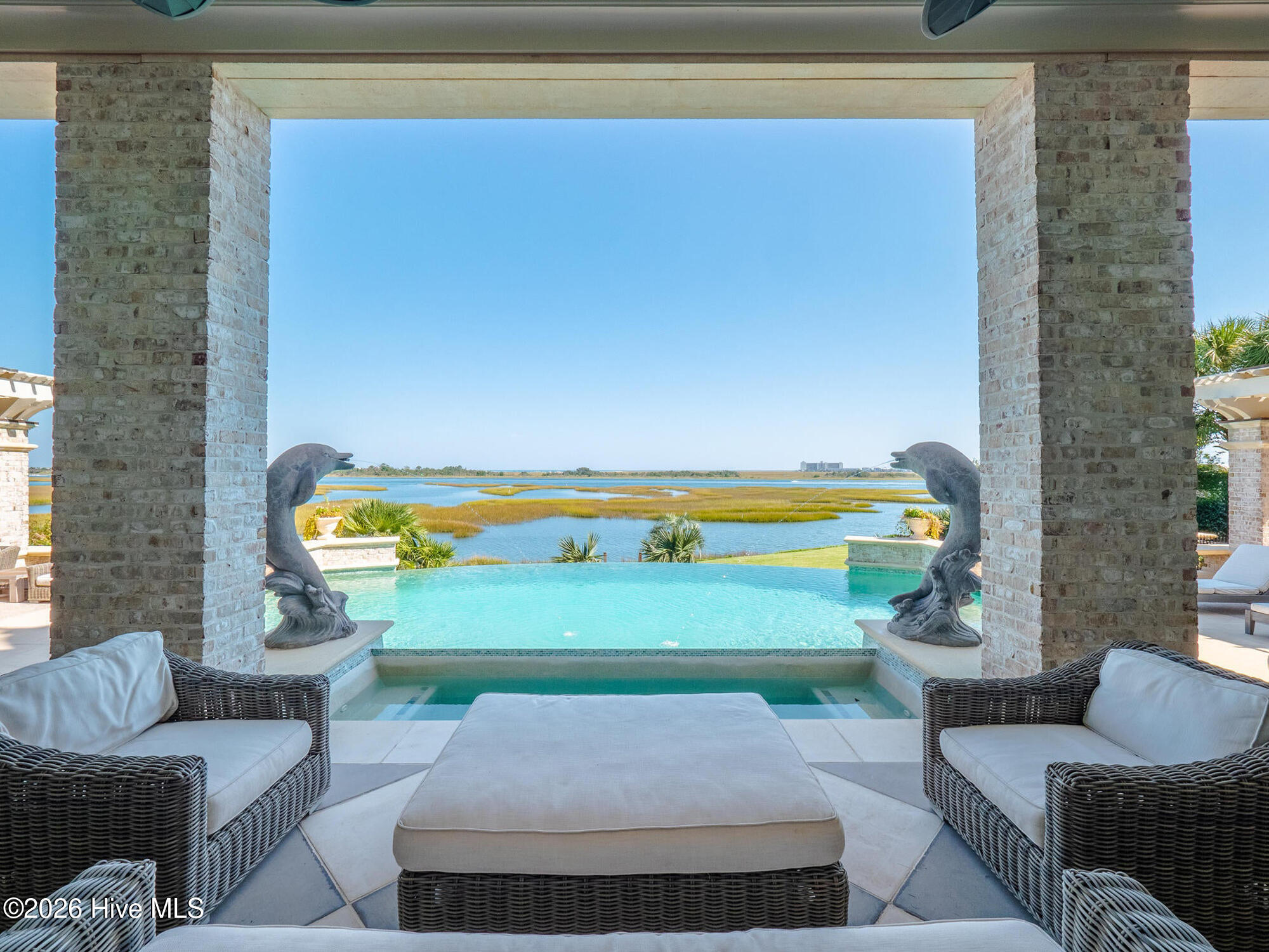 2340 Ocean Point Drive