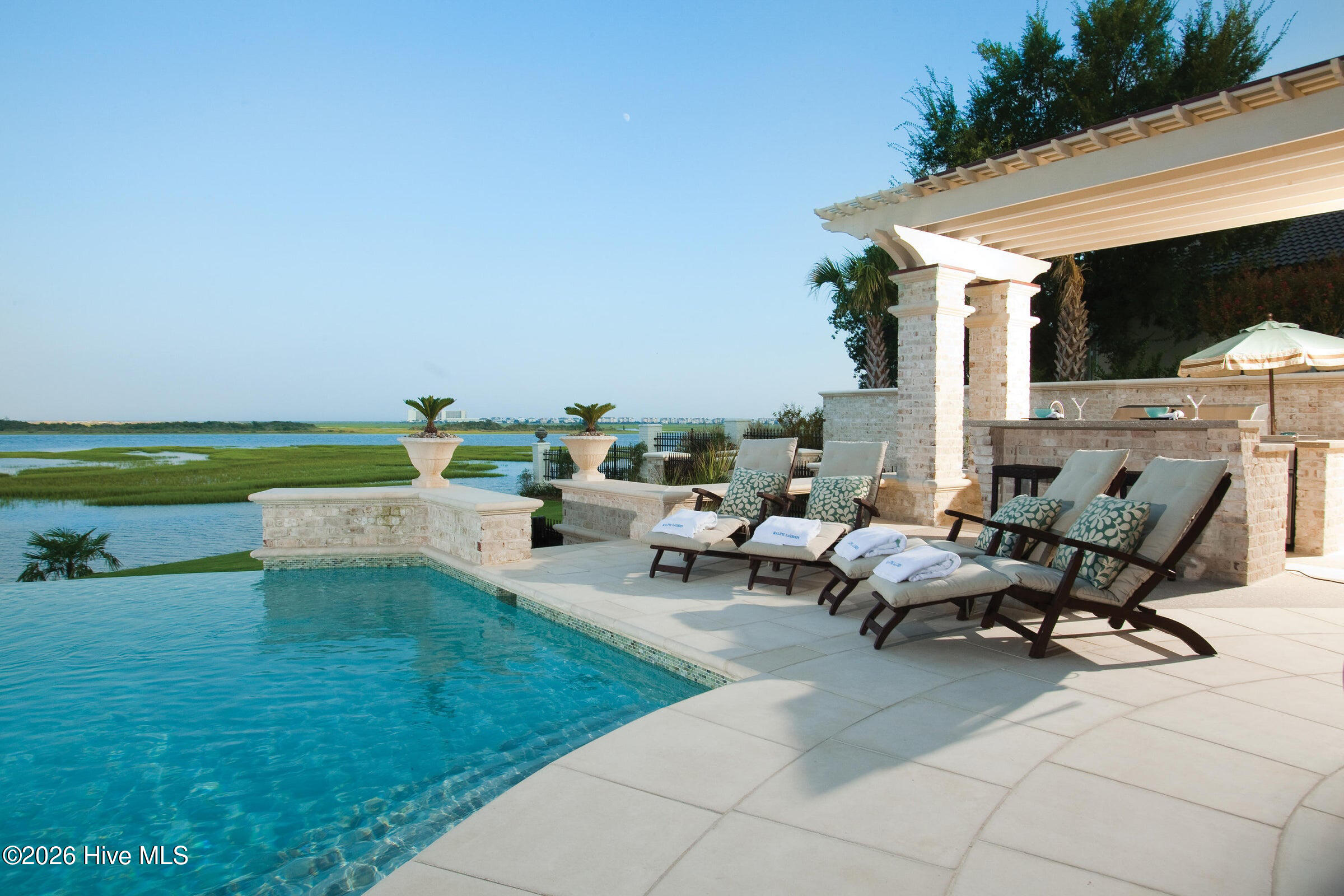 2340 Ocean Point Drive