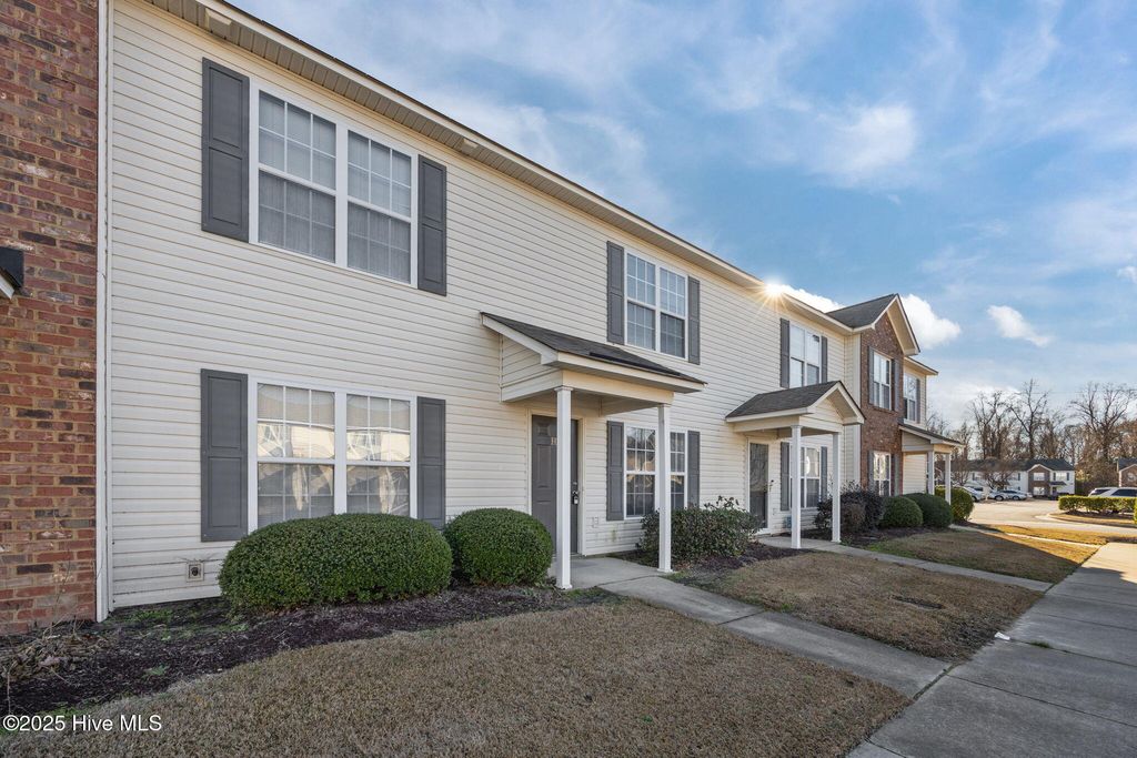 Photo of 4215 Dudleys Grant Drive #H, Winterville, NC 28590 (MLS # 100529508)