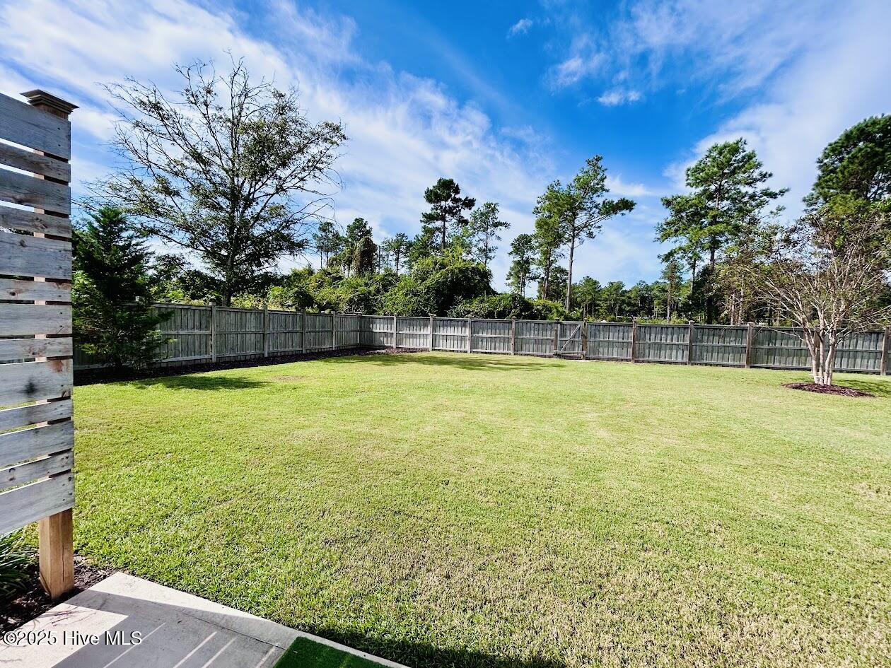 Hampstead, North Carolina 28443, United States, 4 Bedrooms Bedrooms, ,3 BathroomsBathrooms,Residential,Pending,255627