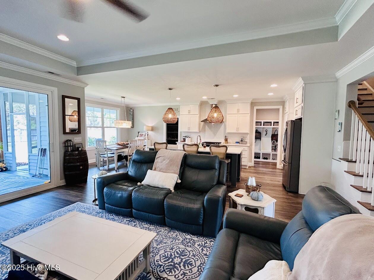 Hampstead, North Carolina 28443, United States, 4 Bedrooms Bedrooms, ,3 BathroomsBathrooms,Residential,Pending,255627