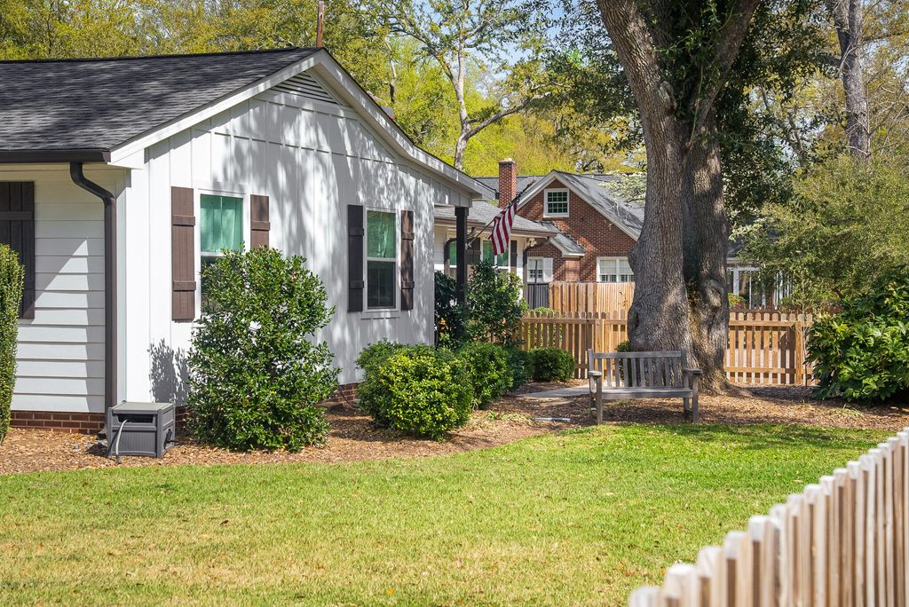 Photo of 423 Kershaw Place, Aiken, SC 29801 (MLS # 554084)