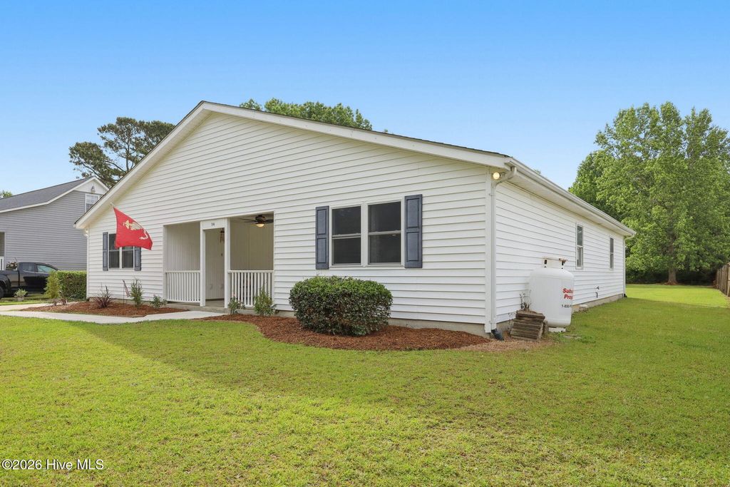 Photo of 94 Evergreen Drive, Hubert, NC 28539 (MLS # 100573575)