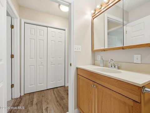 Tiny photo for 94 Evergreen Drive, Hubert, NC 28539 (MLS # 100573575)