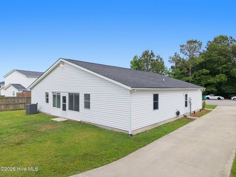 Tiny photo for 94 Evergreen Drive, Hubert, NC 28539 (MLS # 100573575)