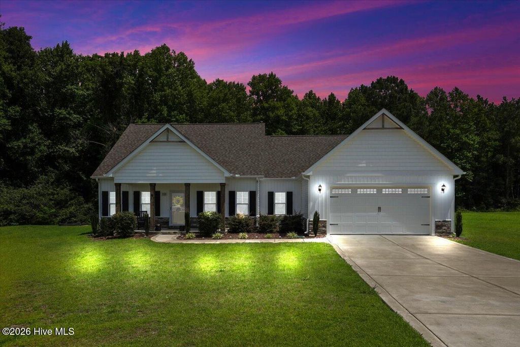 Photo of 111 Oakbridge Way, Pikeville, NC 27863 (MLS # 100588541)