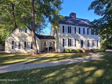 Photo of 816 W Covington Street, Laurinburg, NC 28352 (MLS # 100612329)