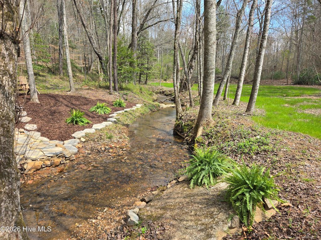 Photo of 342 Hunter Ridge, Murphy, NC 28906 (MLS # 100564089)