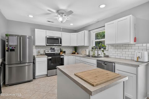 Tiny photo for 304 Millhouse Road, Castle Hayne, NC 28429 (MLS # 100589452)