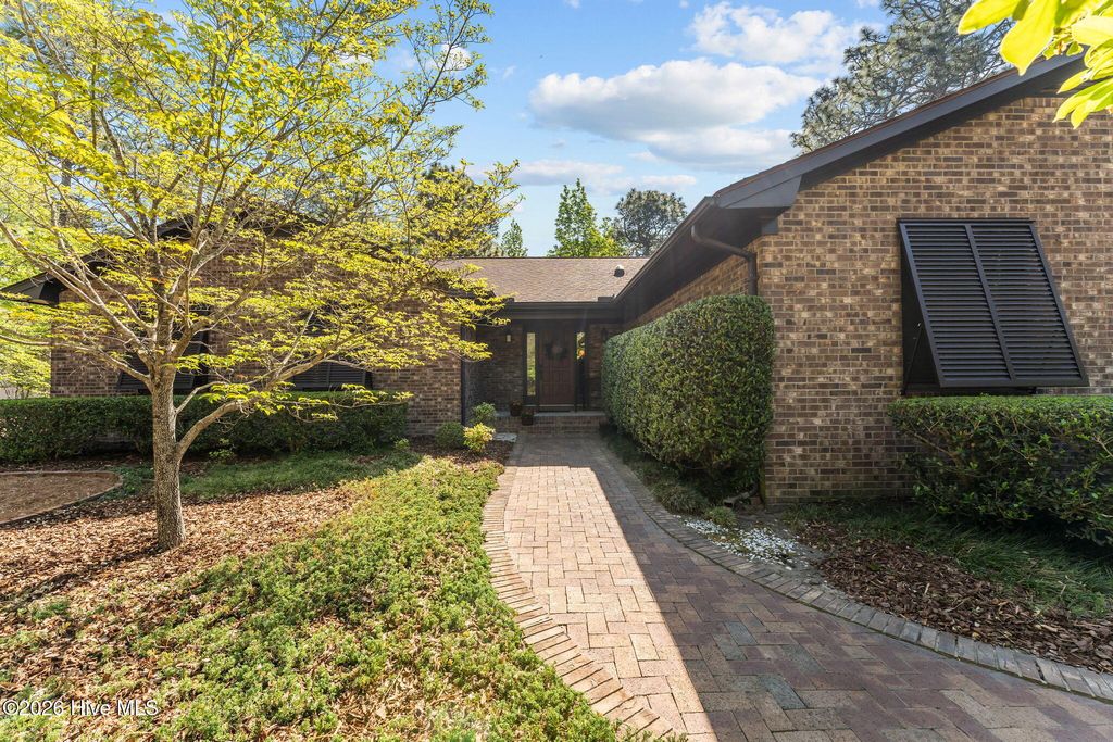 Photo of 3 Mcdonald Place, Pinehurst, NC 28374 (MLS # 100568434)