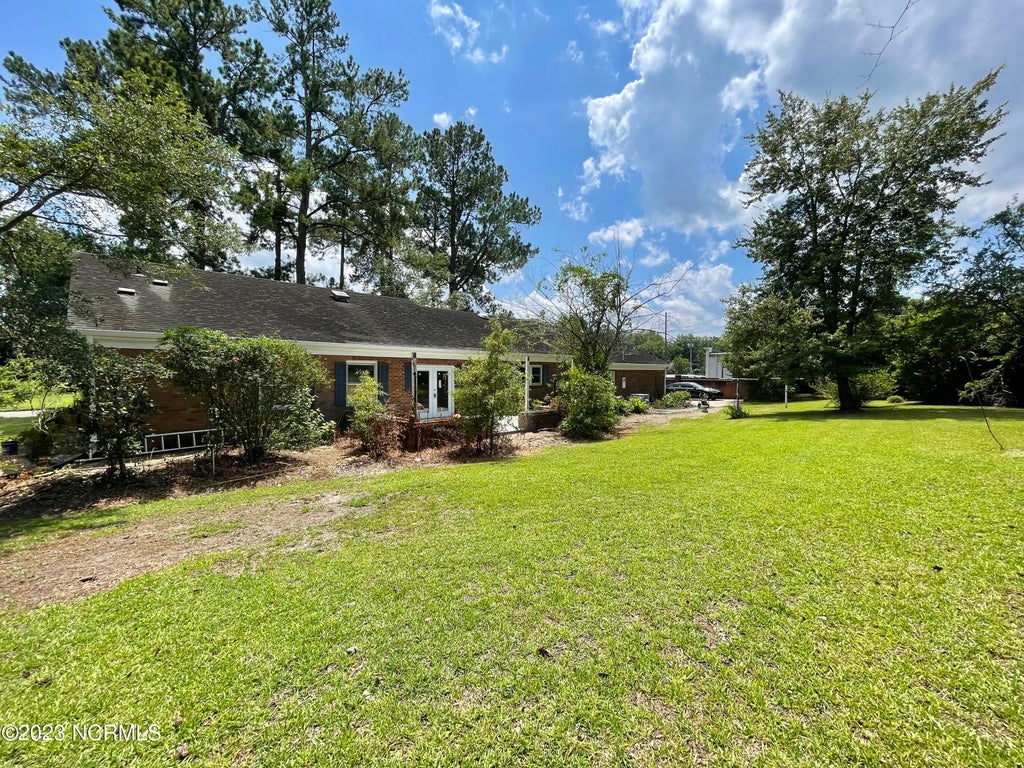 Photo of 266 W Frink Street, Whiteville, NC 28472 (MLS # 100607503)