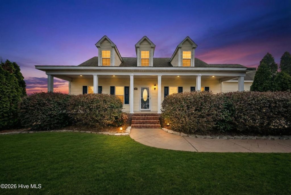 Photo of 114 Sanderling Way, Goldsboro, NC 27530 (MLS # 100552413)