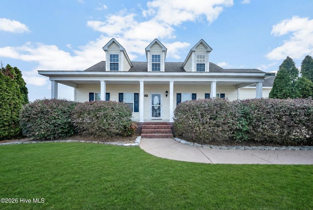 Photo of 114 Sanderling Way, Goldsboro, NC 27530 (MLS # 100552413)