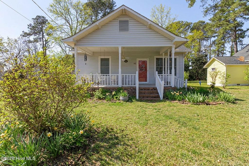 Photo of 92 S Elm Street, Clarkton, NC 28433 (MLS # 100556985)