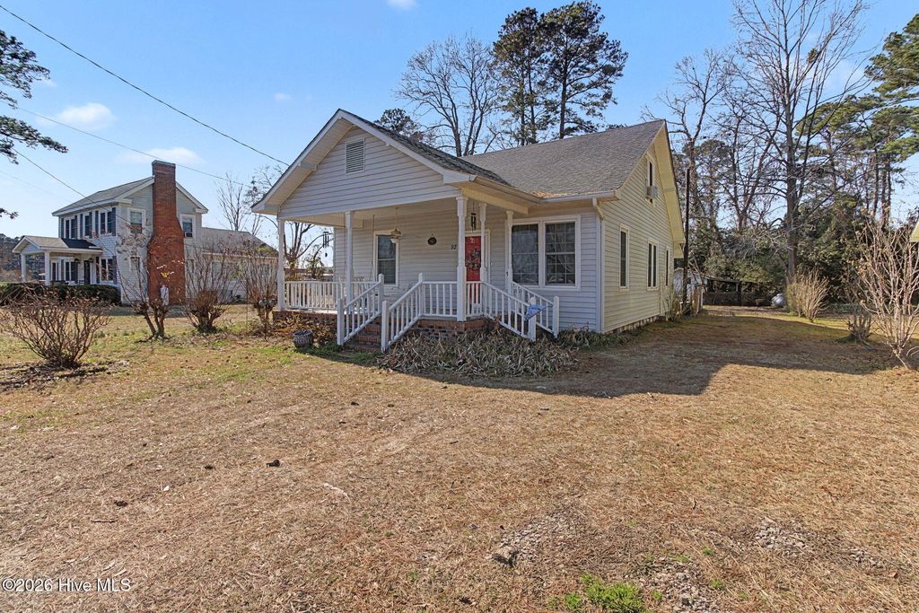 Photo of 92 S Elm Street, Clarkton, NC 28433 (MLS # 100556985)